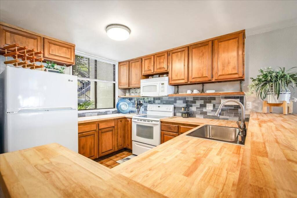 Beautiful 2/2 Condo In Kailua Kona. Ocean View! Kültér fotó